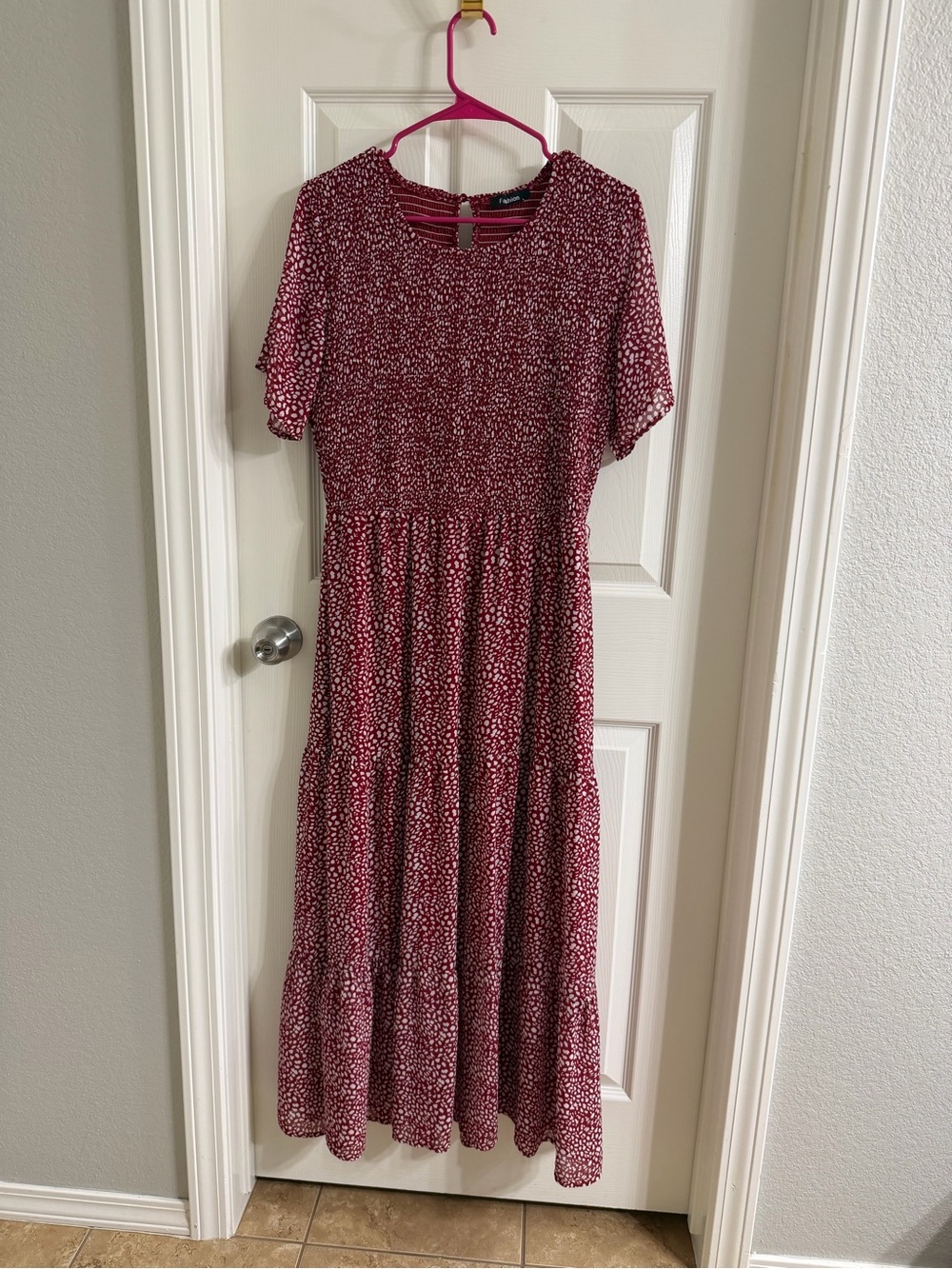 Red White Smocked Tiered Maxi Dress Size L Short Sleeve